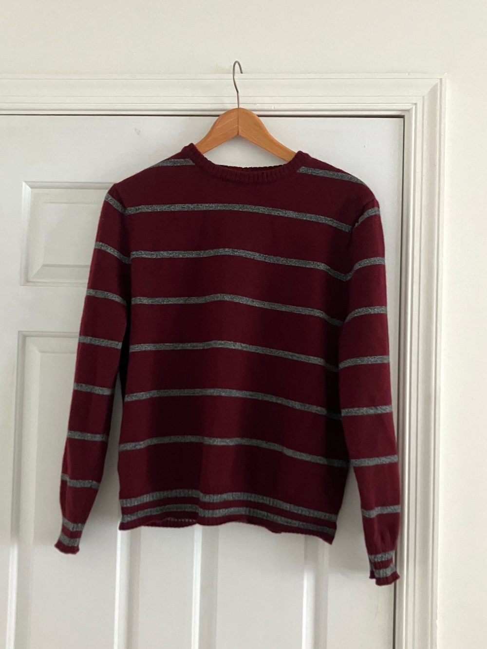 Jachs New York Men's Merino Wool Maroon striped Crewneck Sweater-Size Medium